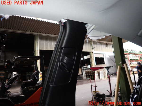 2UPJ-9231037665]プリウスPHV(ZVW52)右センターピラートリム 中古_2