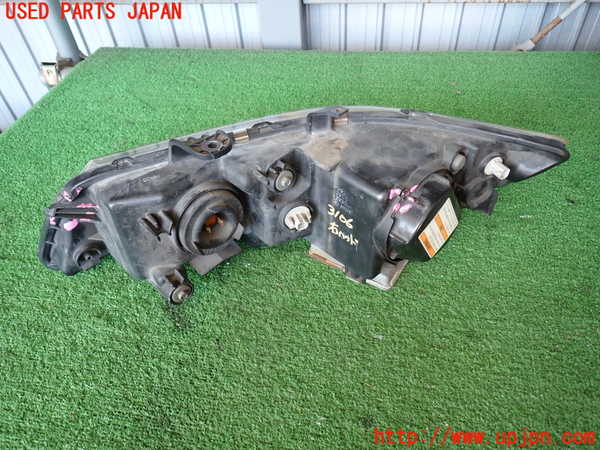 2UPJ-9231061130]アコード ユーロR(CL7)右ヘッドライト HID 中古_4