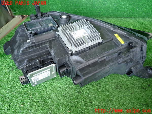 2UPJ-9231071130]アウディ・TT クーペ(FVCJS)右ヘッドライト LED 中古_3