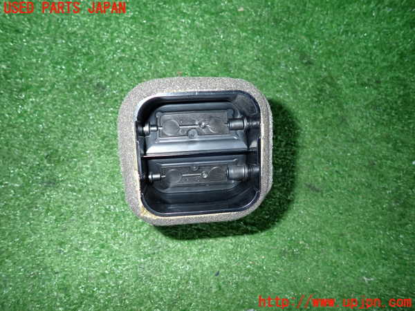2UPJ-9231077527]アウディ・TT クーペ(FVCJS)エアコン吹き出し口2 (左) 中古_3