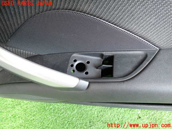 2UPJ-9231071234]アウディ・TT クーペ(FVCJS)右前ドア内張り 中古_3