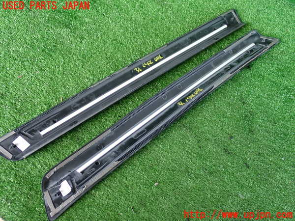 2UPJ-9231077740]アウディ・TT クーペ(FVCJS)スカッフプレート 中古_5
