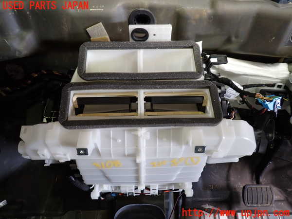 1UPJ-9231086081]プジョー・RIFTER(リフター) エバポレーター1 中古_2