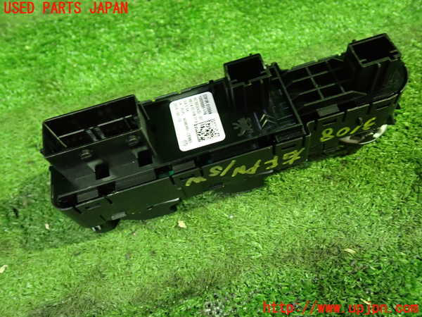 1UPJ-9231086240]プジョー・RIFTER(リフター) 右前パワーウィンドウスイッチ 中古_2