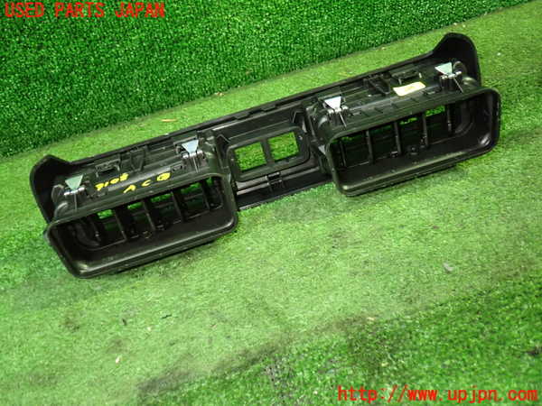 1UPJ-9231087528]プジョー・RIFTER(リフター) エアコン吹き出し口3 (真中) 中古_2