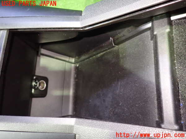 1UPJ-9231087540]プジョー・RIFTER(リフター) センターコンソール 中古_2