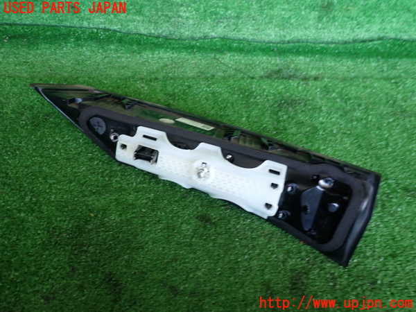 2UPJ-9231091552]BMW X1(52EE20)左リアフィニッシャー 中古 (U11)_2