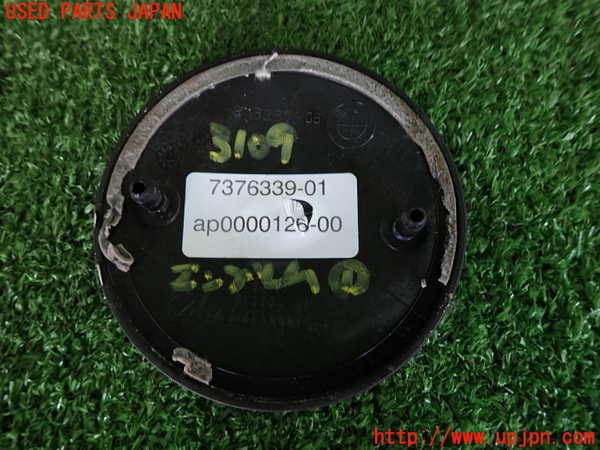 2UPJ-9231091631]BMW X1(52EE20)エンブレム1 中古 (U11)_2