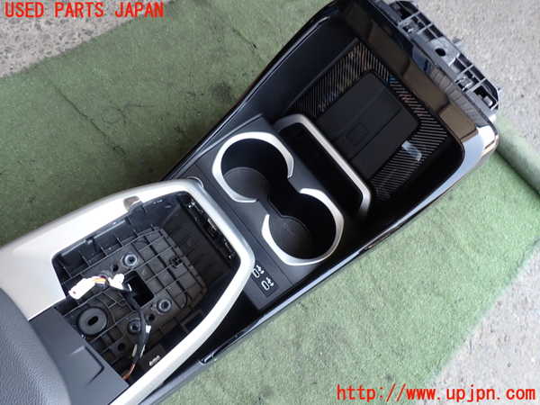 2UPJ-9231097540]BMW X1(52EE20)センターコンソール 中古 (U11)_3