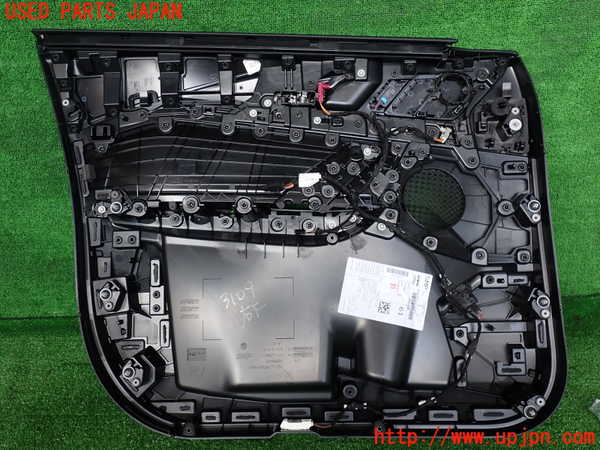 2UPJ-9231091234]BMW X1(52EE20)右前ドア内張り 中古 (U11)_3