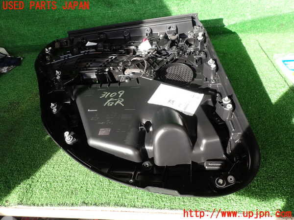 2UPJ-9231091294]BMW X1(52EE20)右後ドア内張り 中古 (U11)_3