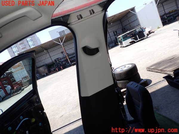 2UPJ-9231097665]BMW X1(52EE20)右センターピラートリム 中古 (U11)_2