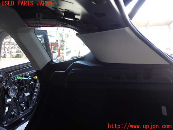 2UPJ-9231097675]BMW X1(52EE20)右リアピラートリム 中古 (U11)_2
