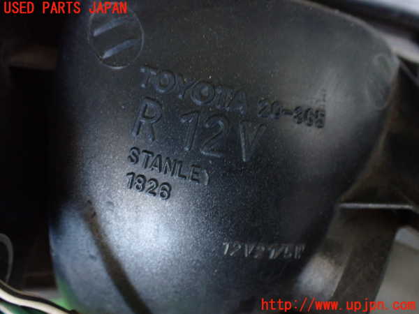 2UPJ-9231101530]セリカ GT-FOUR(ST205)右テールランプ 中古_3
