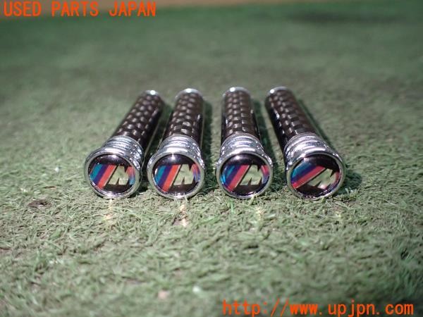 3UPJ=9231110001]BMW 420i グランクーペ Mスポーツ(4A20 F36)前期 社外 ドアロックピン キャップ カーボン調 ロゴ入り 中古_4