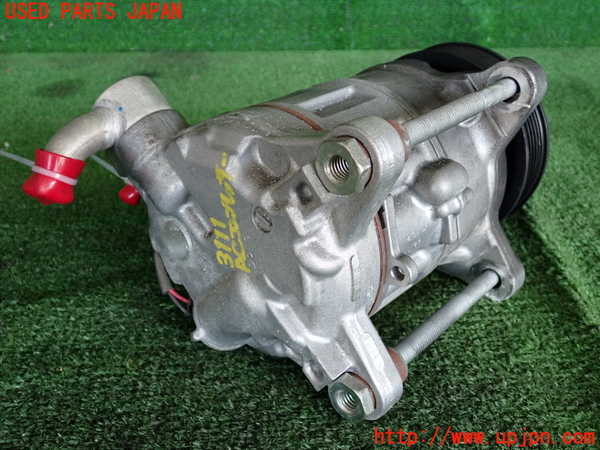 2UPJ-9231116025]BMW 420i グランクーペ(4A20)エアコンコンプレッサー 中古 F36_2