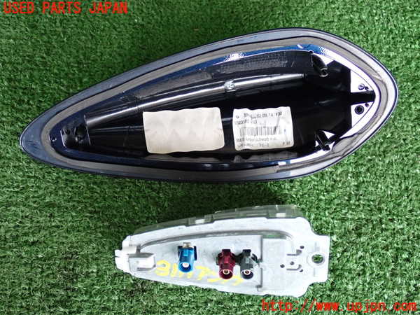 2UPJ-9231116550]BMW 420i グランクーペ(4A20)アンテナ 中古 F36_3
