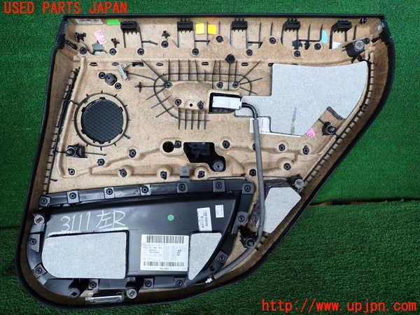 2UPJ-9231111324]BMW 420i グランクーペ(4A20)左後ドア内張り 中古 F36_4