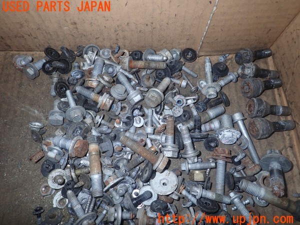 3UPJ=9231120720]BMW Z4 sDrive23i(LM25 E89)ネジ・ナット・ステー類 セット ジャンク_4