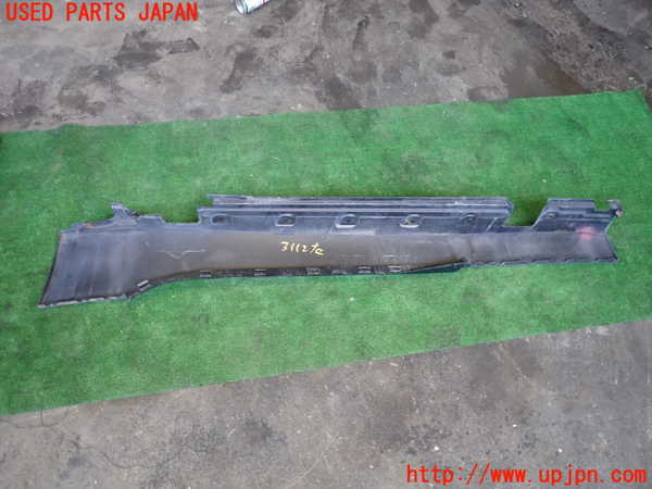 2UPJ-9231121390]BMW Z4(LM25)(E89)右サイドステップ 中古_4