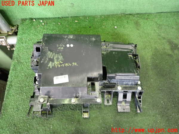 2UPJ-9231127516]BMW Z4(LM25)(E89)グローブボックス1 中古_3