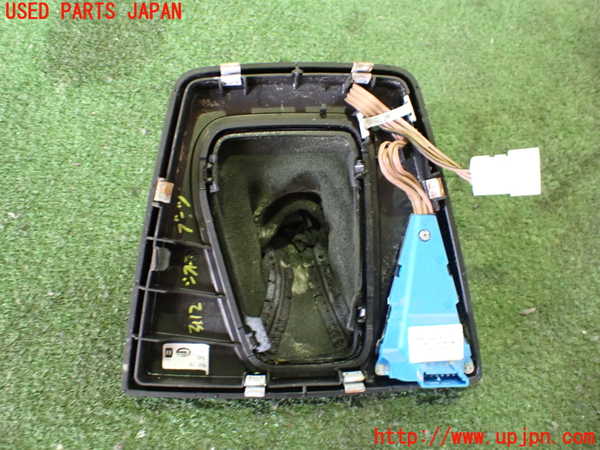 2UPJ-9231127575]BMW Z4(LM25)(E89)シフトブーツ 中古_2