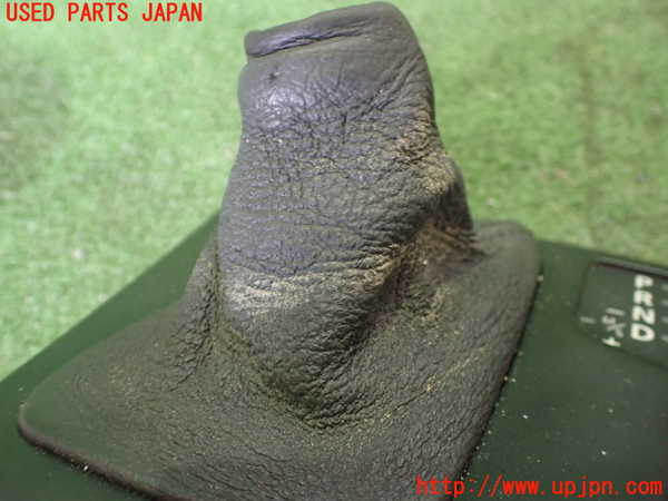 2UPJ-9231127575]BMW Z4(LM25)(E89)シフトブーツ 中古_3