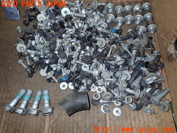 3UPJ=9231130720]キャデラック ATS(A1SL)ネジ・ナット・ステー類 セット ジャンク_5