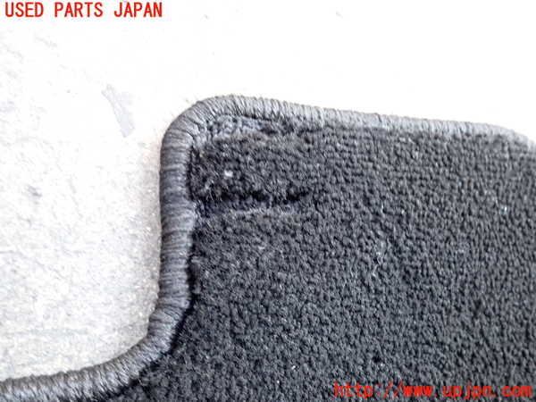 2UPJ-9231137800]キャデラック・ATS(A1SL)フロアマット (ジャンク品) 中古_4
