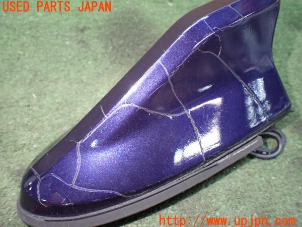 3UPJ=9231140510]アルテッツァ RS200(SXE10)前期 純正 アンテナベース 社外シャークアンテナ 中古_3
