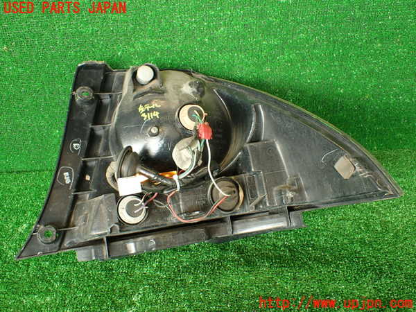2UPJ-9231141536]アルテッツァ(SXE10)左テールランプ 中古_4