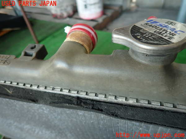 2UPJ-9231142321]アルテッツァ(SXE10)ラジエーター1 中古_2