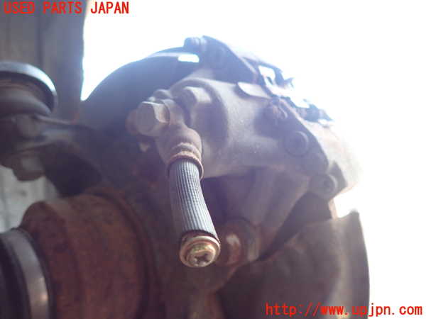 2UPJ-9231144090]アルテッツァ(SXE10)右リアキャリパー 中古_2