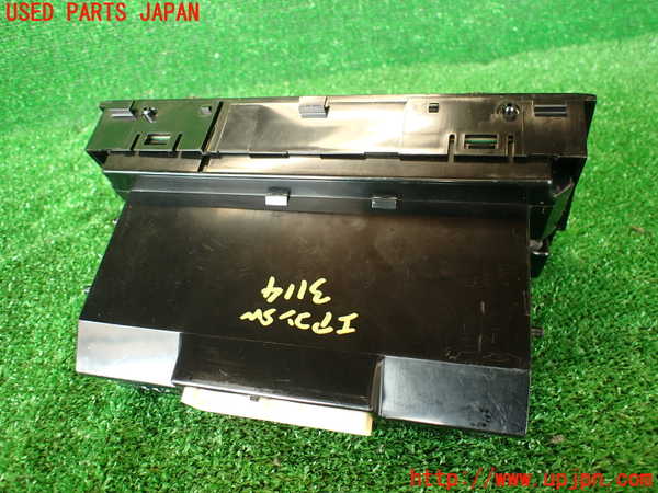 2UPJ-9231146066]アルテッツァ(SXE10)エアコンスイッチ1 中古_3