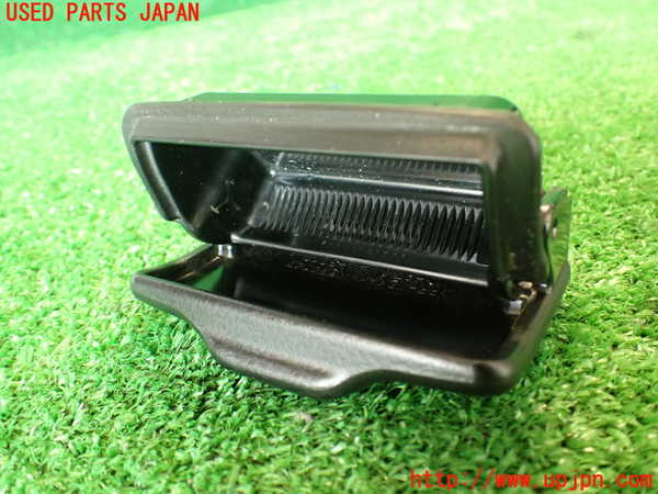 2UPJ-9231147822]アルテッツァ(SXE10)灰皿2 中古_3