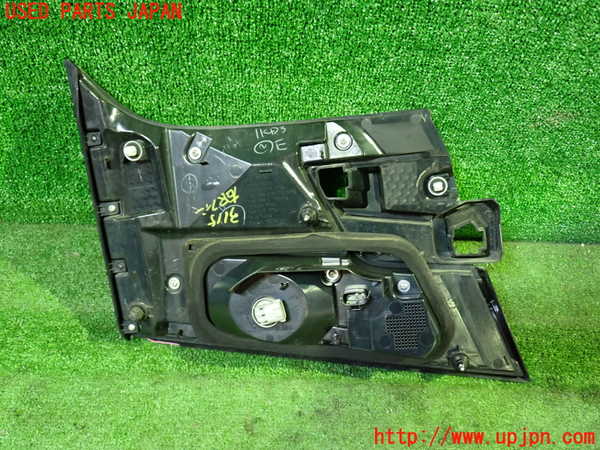 1UPJ-9231151550]ヴェルファイアハイブリッド(AYH30W)右リアフィニッシャー 中古_3