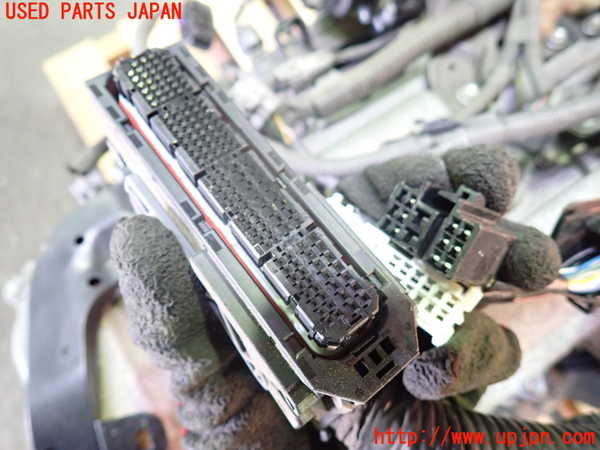 1UPJ-9231152010]ヴェルファイアハイブリッド(AYH30W)エンジン 2AR-FXE 4WD 中古_3
