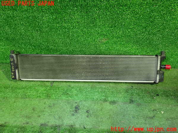 1UPJ-9231152322]ヴェルファイアハイブリッド(AYH30W)ラジエーター2 中古_2