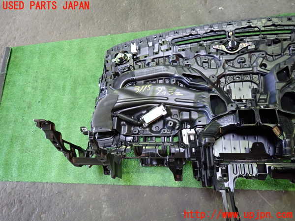 1UPJ-9231157505]ヴェルファイアハイブリッド(AYH30W)ダッシュボード 中古_5