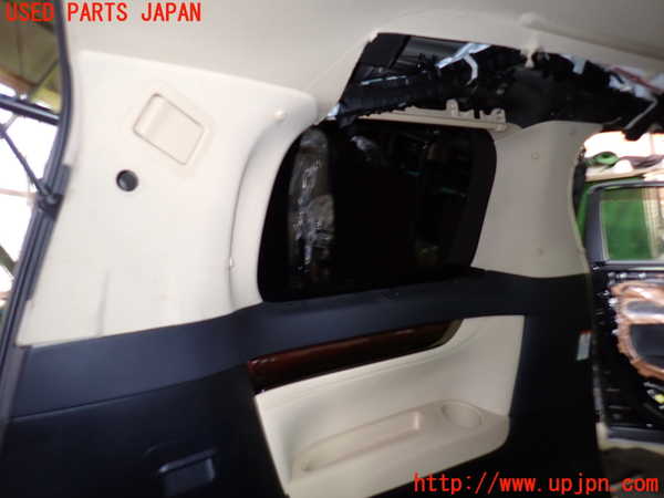1UPJ-9231157680]ヴェルファイアハイブリッド(AYH30W)左リアピラートリム 中古_2