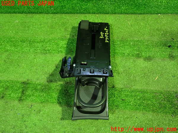 1UPJ-9231157810]ヴェルファイアハイブリッド(AYH30W)ドリンクホルダー 中古_2