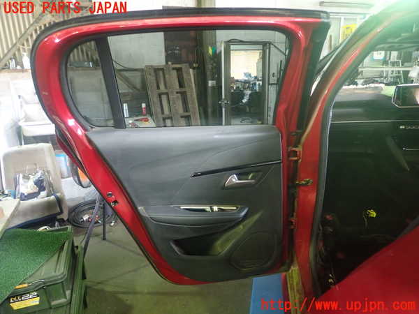 1UPJ-9231171320]プジョー・208(P21HN05)左後ドア 43R-006723 ジャンク部品取り_5