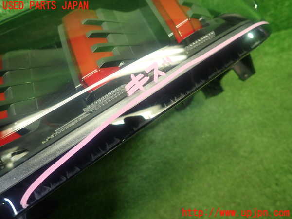 1UPJ-9231171530]プジョー・208(P21HN05)右テールランプ 中古_2