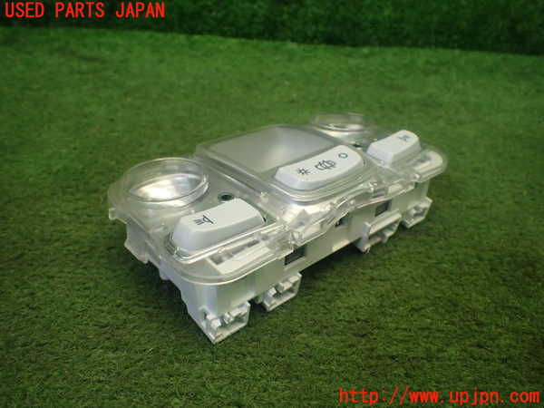 1UPJ-9231176411]プジョー・208(P21HN05)ルームランプ1 中古_3