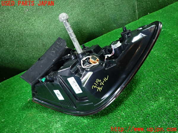 1UPJ-9231181536]ルノー・キャプチャー(HJBH5H)左テールランプ 中古_3