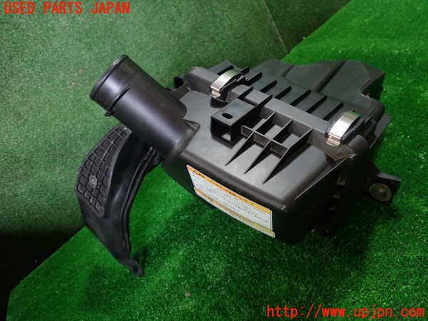 1UPJ-9231182560]ルノー・キャプチャー(HJBH5H)エアクリーナーボックス 中古_3