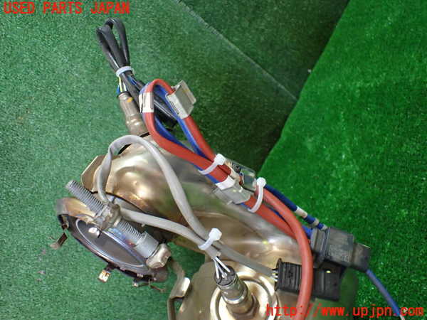1UPJ-9231182661]ルノー・キャプチャー(HJBH5H)触媒1 中古_2