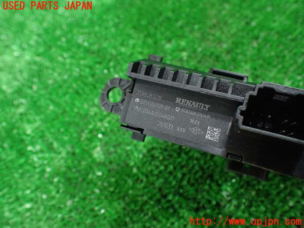 1UPJ-9231186307]ルノー・キャプチャー(HJBH5H)スイッチ2(レーンキープ メーター照度等) 中古_3