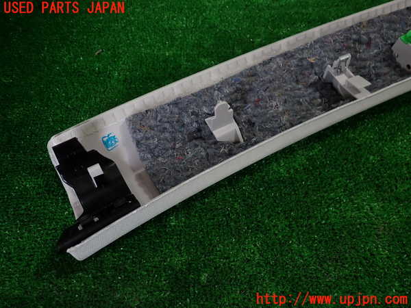 1UPJ-9231187655]ルノー・キャプチャー(HJBH5H)右フロントピラートリム 中古_4