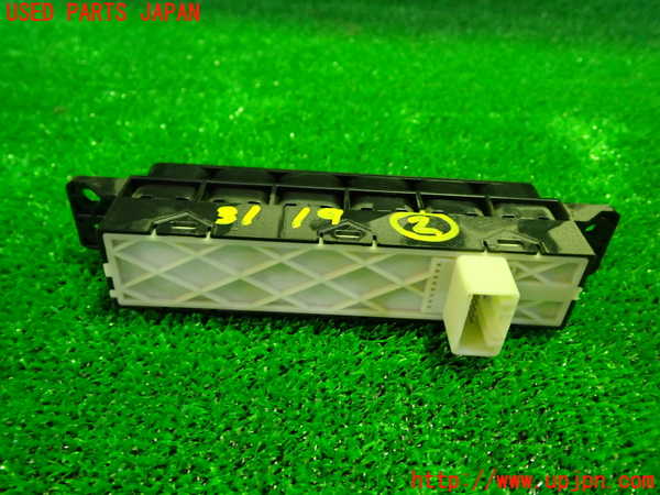 1UPJ-9231196307]レジェンド ハイブリッド(KC2)スイッチ2(プリクラッシュ 横滑り防止OFF等) 中古_2